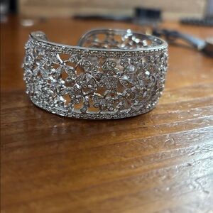 Silver Sparkle bangle style braclet.